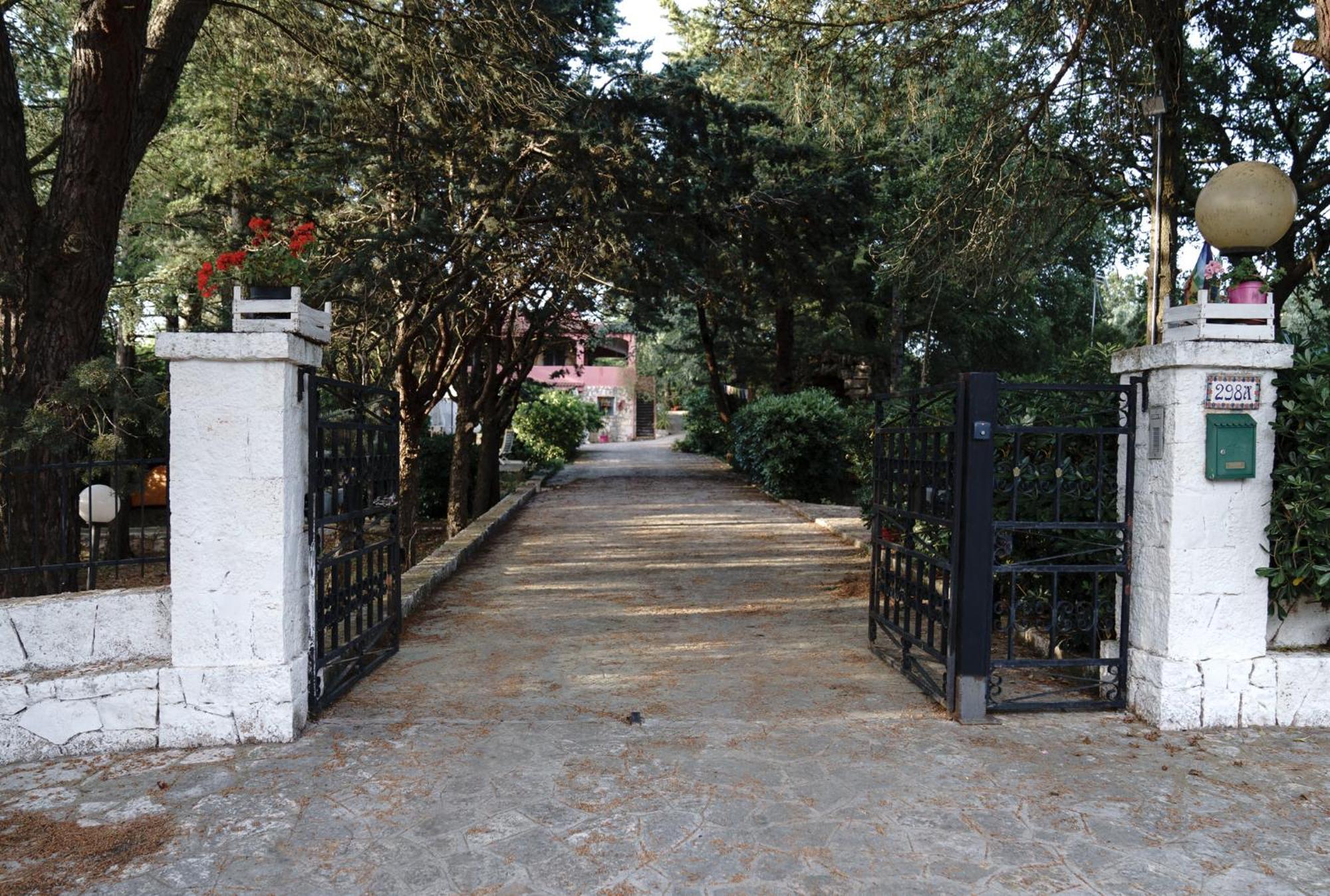 Villa Dan-Rooms In Monopoli Impalata Εξωτερικό φωτογραφία